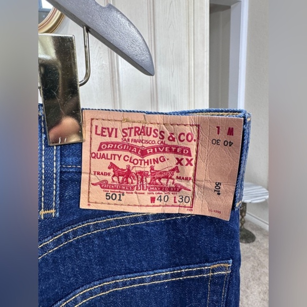 Levi’s 501-0115 Men’s Jeans W40 L30 Dark Wash Button Fly Straight Leg Colombia‎ - Picture 7 of 11